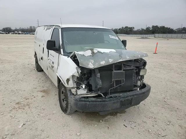 2011 Chevrolet Express - Image 10