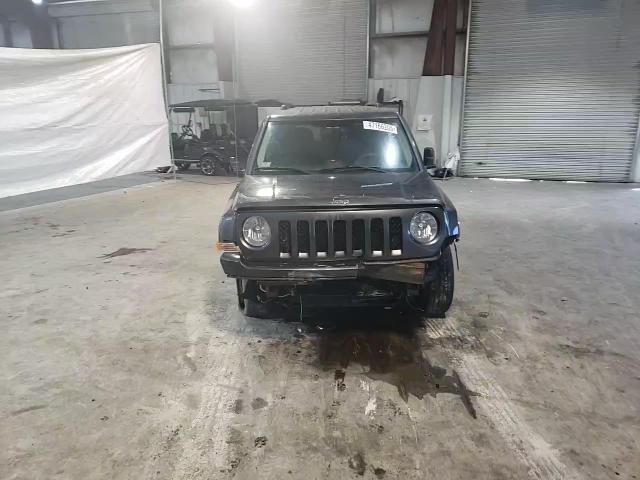 2015 Jeep Liberty (Patriot) - Image 12