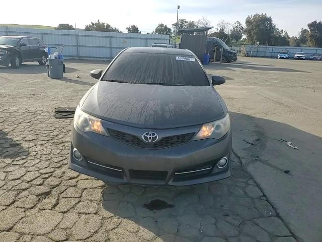 2012 Toyota Camry - Image 10