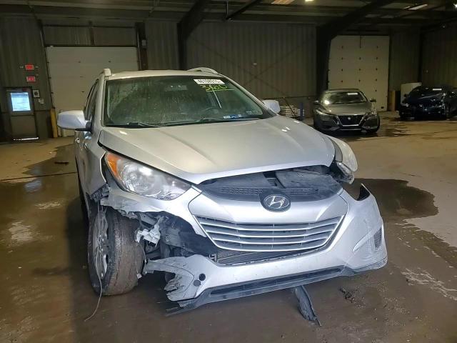 2011 Hyundai Tucson - Image 11