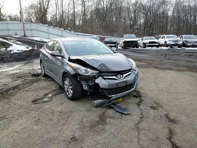 2014 Hyundai Elantra - Image 10