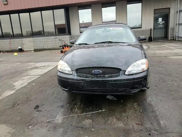 2007 Ford Taurus - Image 11