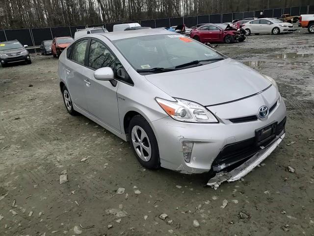 2015 Toyota Prius - Image 10