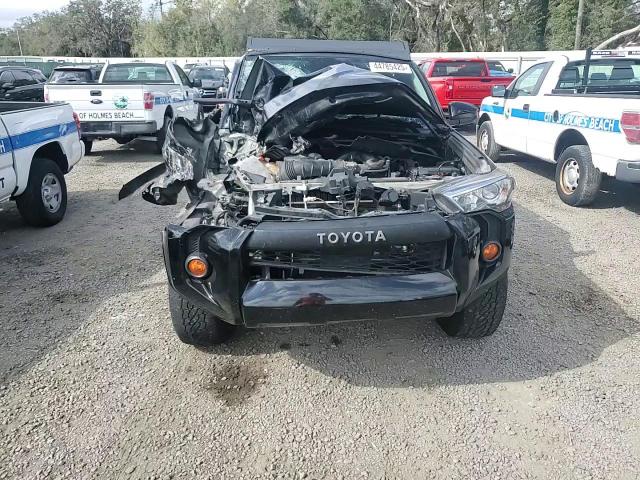 2020 Toyota 4Runner - Image 11