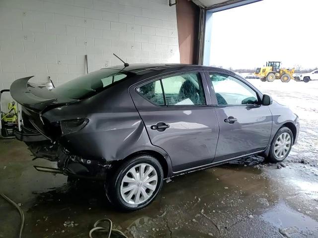 2015 Nissan Versa - Image 13