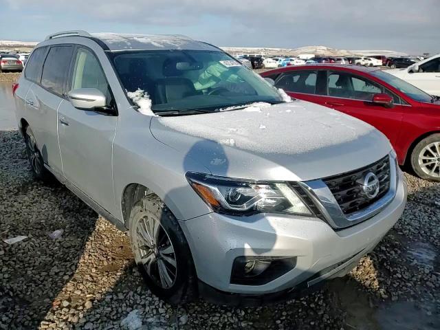 2018 Nissan Pathfinder - Image 11