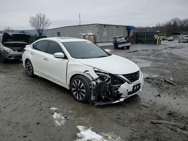 2018 Nissan Altima - Image 11