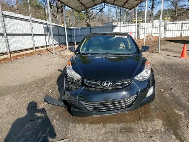 2012 Hyundai Elantra - Image 13