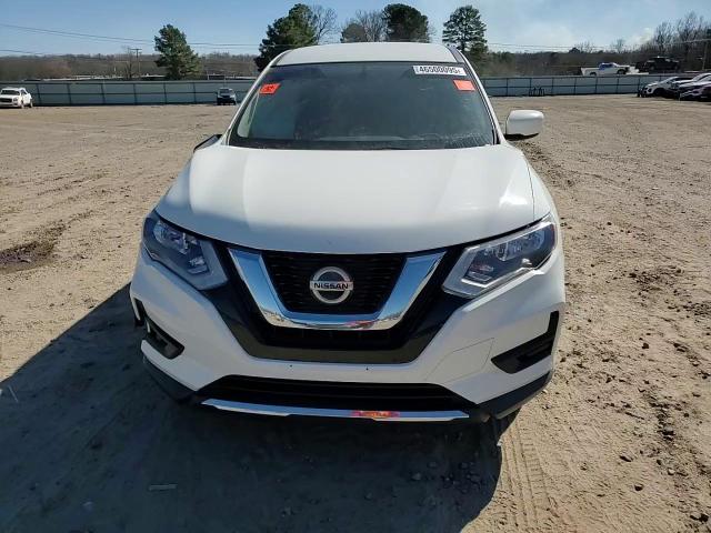 2018 Nissan Rogue - Image 11