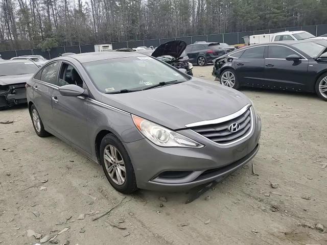 2011 Hyundai Sonata - Image 10
