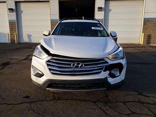 2016 Hyundai Santa Fe - Image 14
