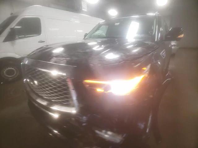 2019 Infiniti QX80 - Image 13