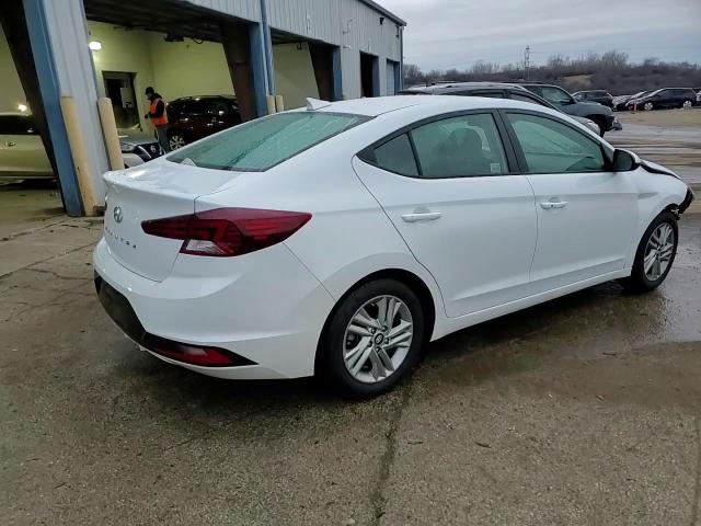 2020 Hyundai Elantra - Image 14