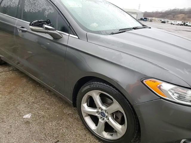 2015 Ford Fusion - Image 13