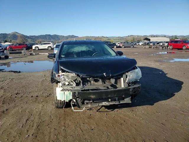 2014 Toyota Camry - Image 11
