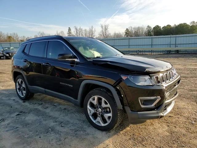 2018 Jeep Compass - Image 11