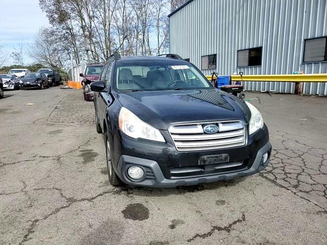 2013 Subaru Outback - Image 11
