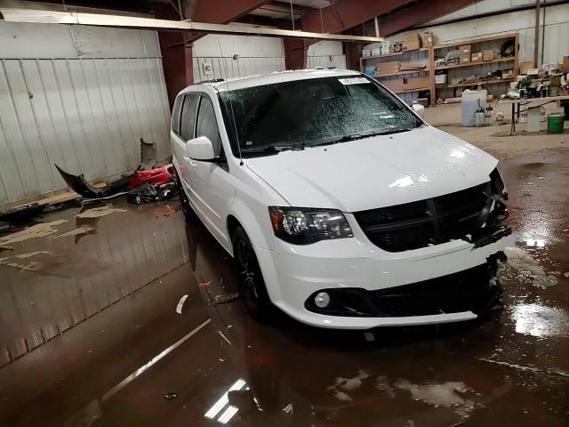 2015 Dodge Caravan - Image 15