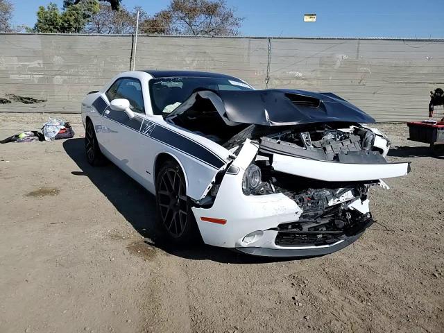 2017 Dodge Challenger - Image 10