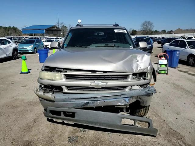 2005 Chevrolet Suburban - Image 11