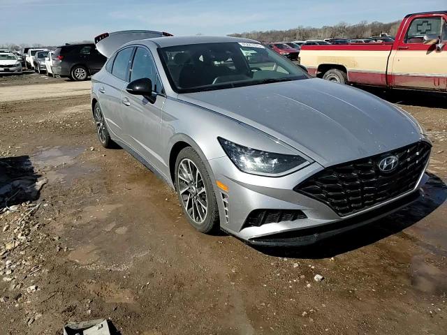 2020 Hyundai Sonata - Image 10