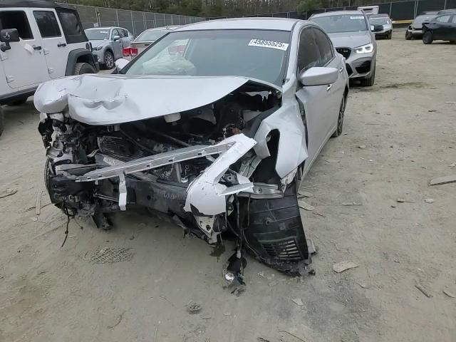 2015 Nissan Altima - Image 10