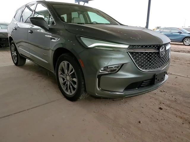 2022 Buick Enclave - Image 11