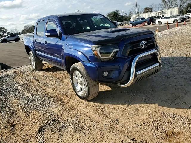 2015 Toyota Tacoma - Image 11