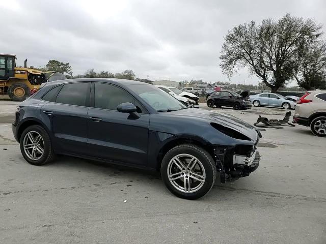 2019 Porsche Macan - Image 12