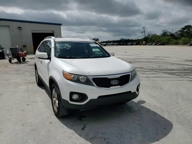 2013 Kia Sorento - Image 14