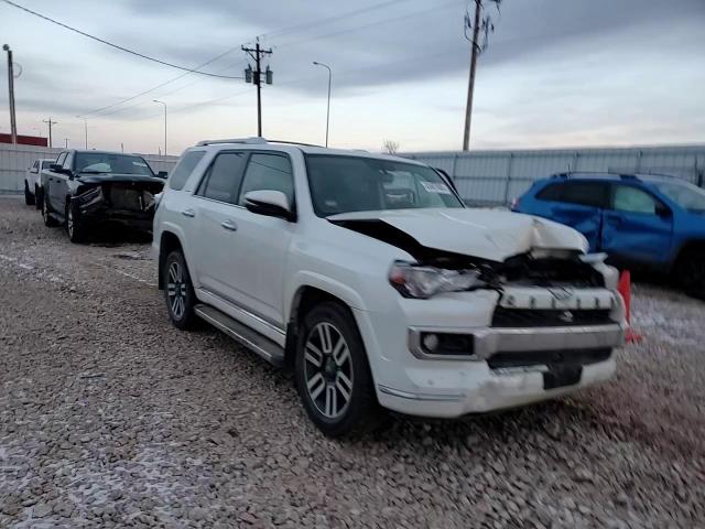 2018 Toyota 4Runner - Image 12