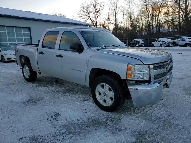 2013 Chevrolet Silverado - Image 10