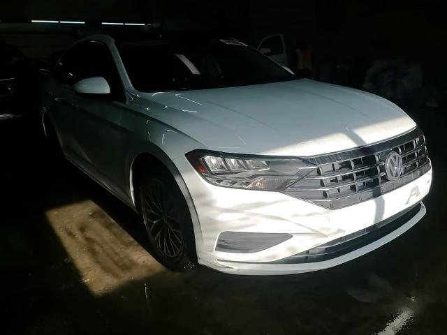 2019 Volkswagen Jetta - Image 13