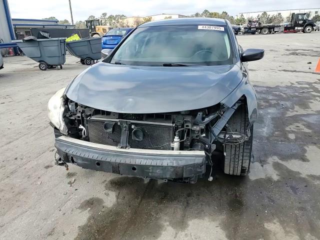 2014 Nissan Altima - Image 14