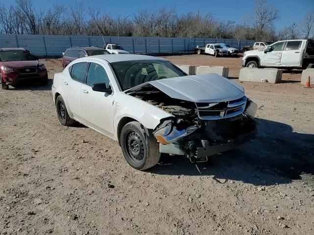 2014 Dodge Avenger - Image 11