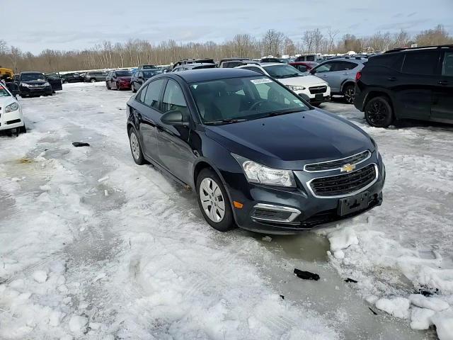 2015 Chevrolet Cruze - Image 13