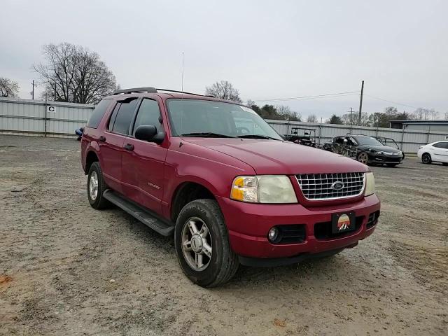 2005 Ford Explorer - Image 12
