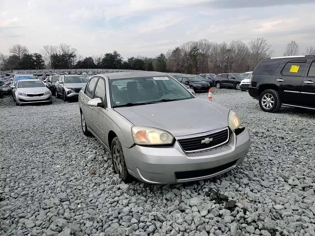 2006 Chevrolet Malibu - Image 11