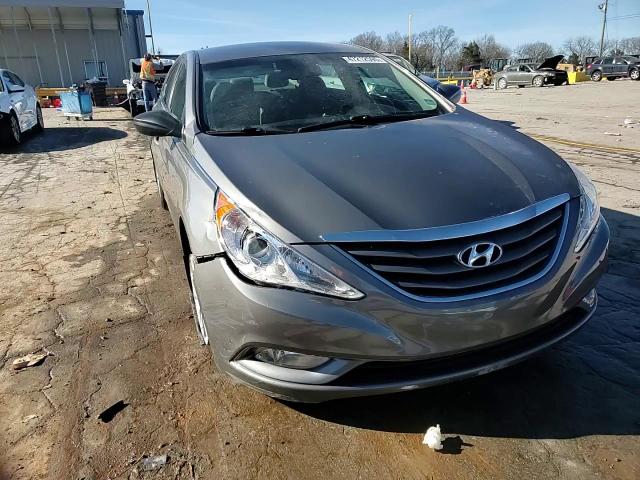 2013 Hyundai Sonata - Image 13