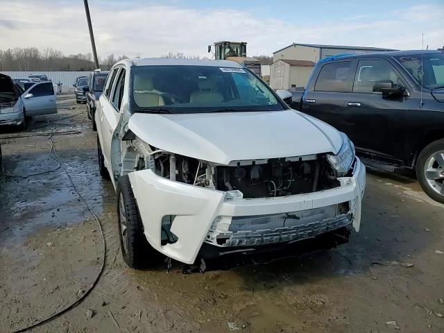 2017 Toyota Highlander - Image 15