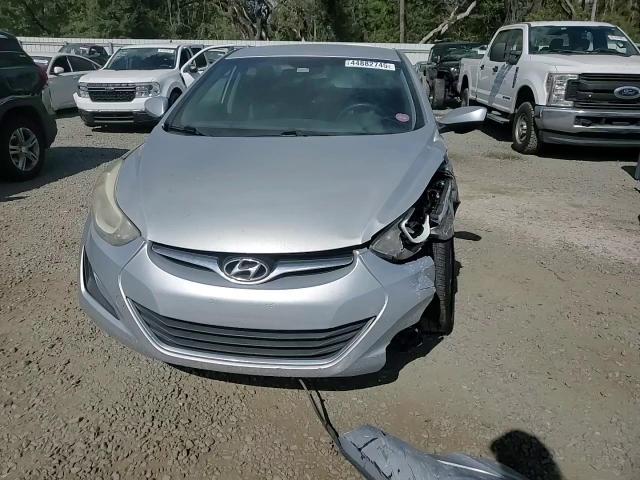 2015 Hyundai Elantra - Image 10
