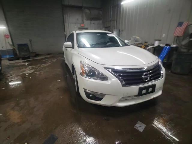 2014 Nissan Altima - Image 13