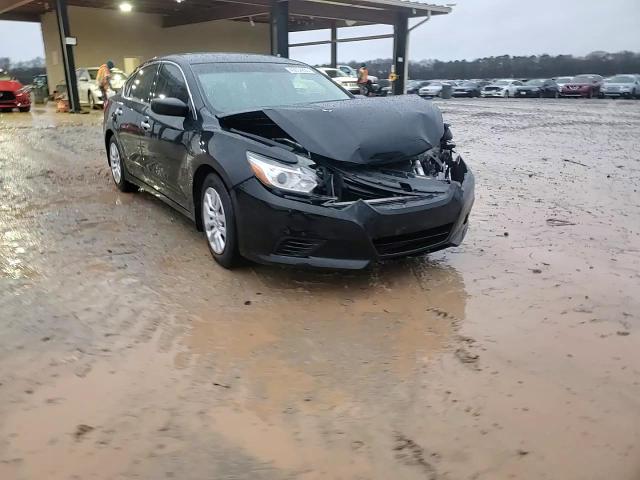 2016 Nissan Altima - Image 10
