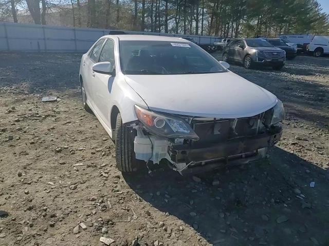 2014 Toyota Camry - Image 11