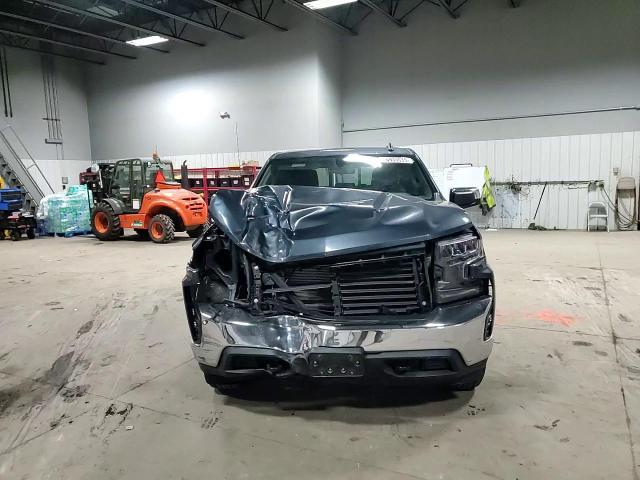 2019 Chevrolet Silverado - Image 10