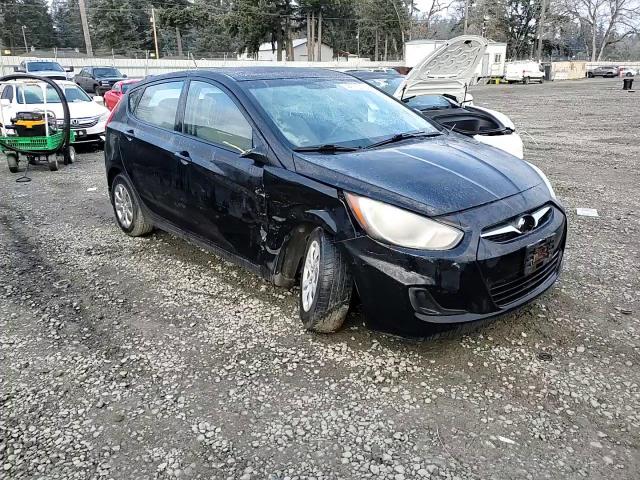 2013 Hyundai Accent - Image 11