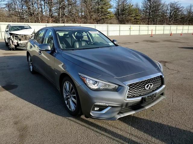 2018 Infiniti Q50 - Image 10