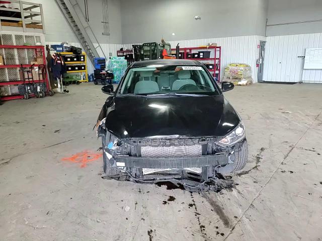 2018 Hyundai Elantra - Image 10