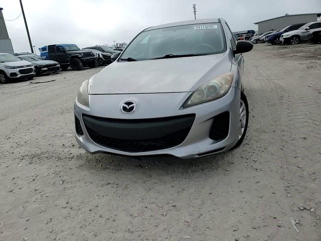 2012 Mazda 3 - Image 10