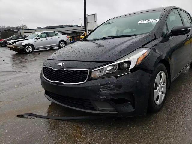 2017 Kia Forte - Image 10